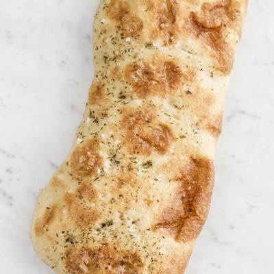 Focaccia med urtetopping